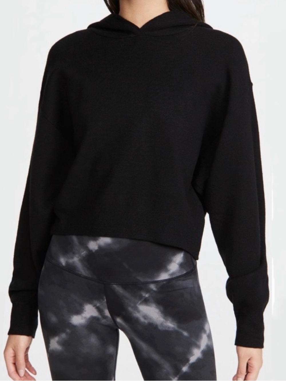 Onzie | NWT Crop Hoodie Sweatshirt 3797